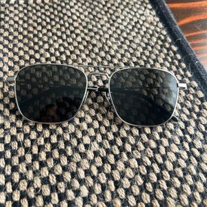 Stylish Black Aviator YSL Sunglasses